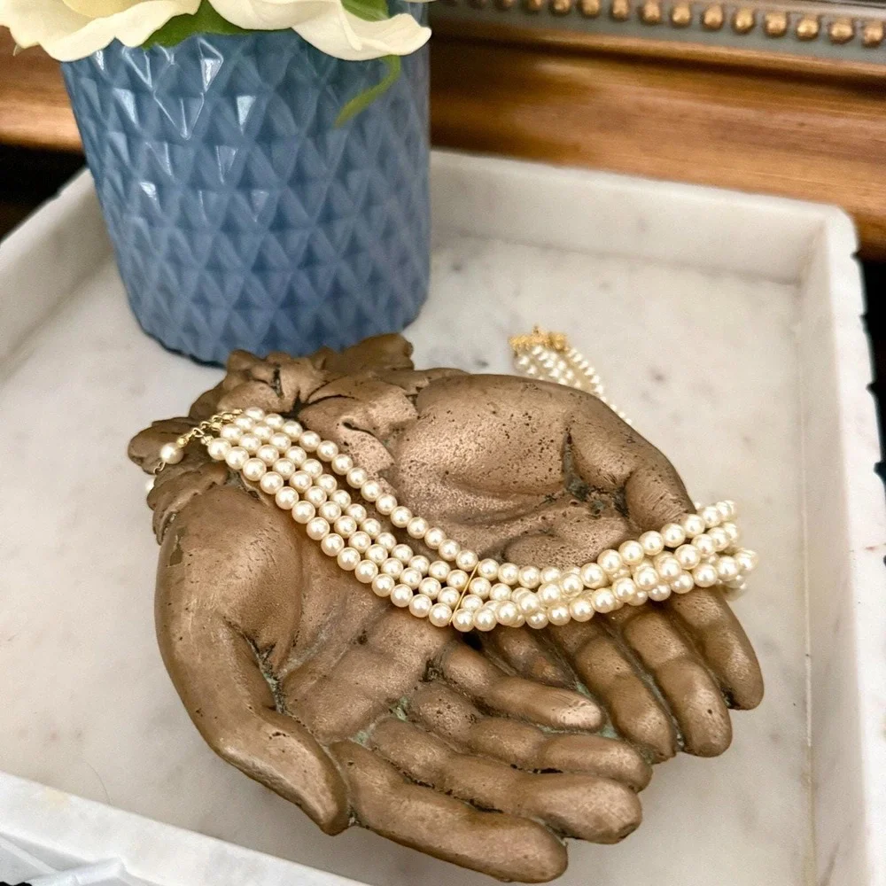 Bronzed Cast Iron Cupped Hands Dish w/ Grapes & Leaves 7